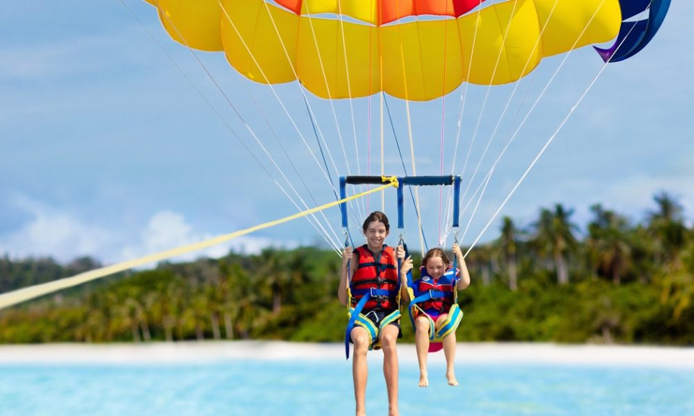 parasailing zanzibar